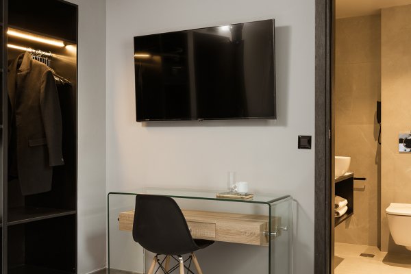 Twin Room gallery image 3